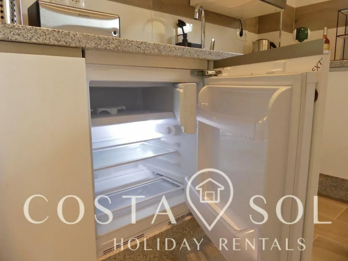 Apartamento Vacacional A 1 Minuto De La Playa - Carihuela Torremolinos