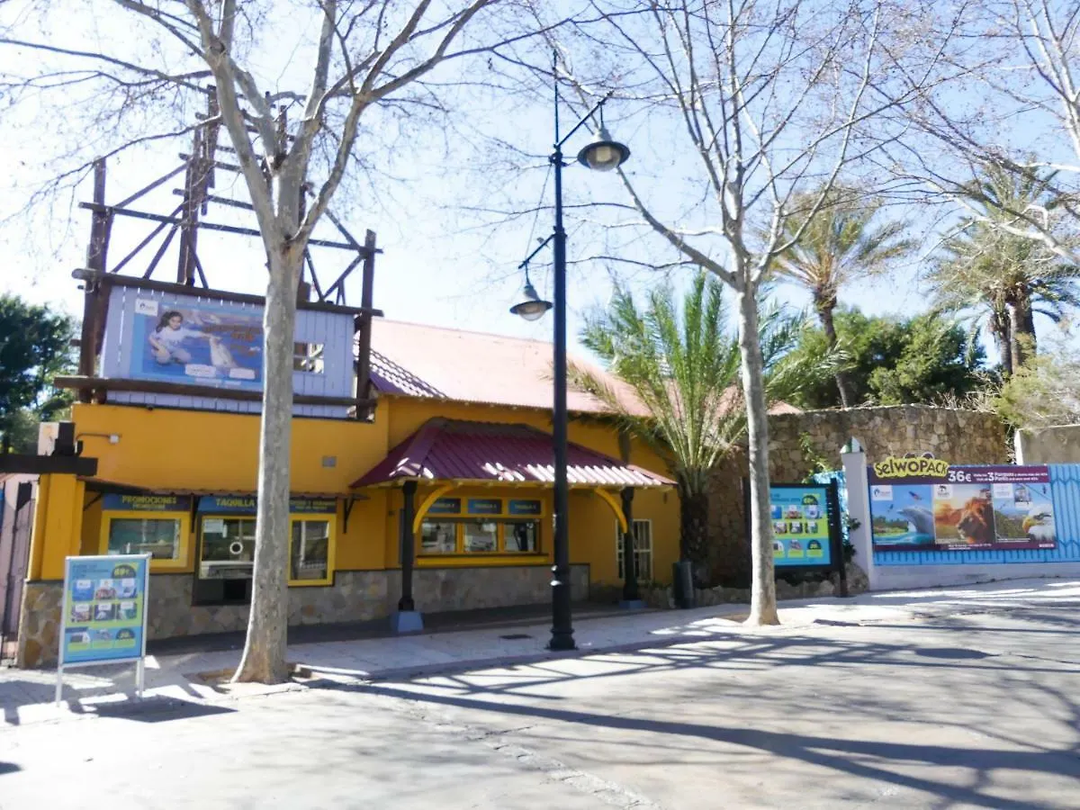 Apartamento Vacacional A 1 Minuto De La Playa - Carihuela Torremolinos España
