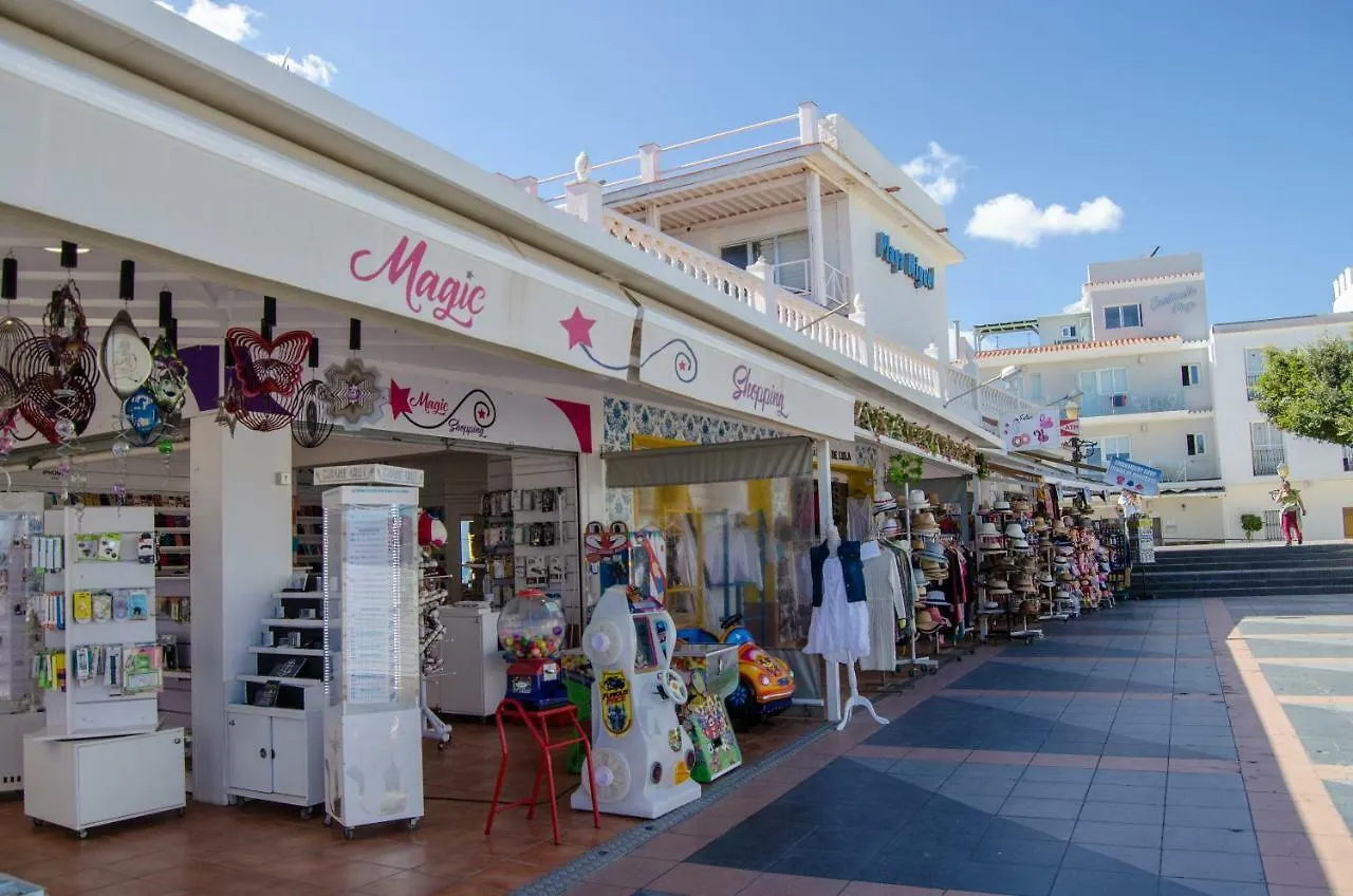 Apartamento Vacacional A 1 Minuto De La Playa - Carihuela Torremolinos Spain